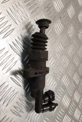 Clutch slave cylinder