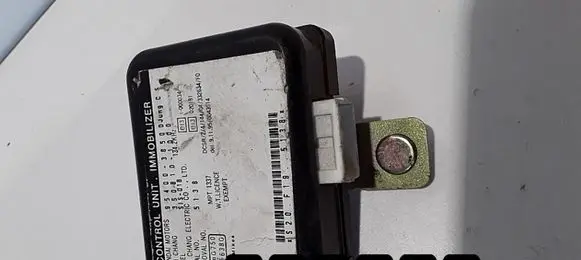 Hyundai Santa Fe Engine control unit/module 95400-38500