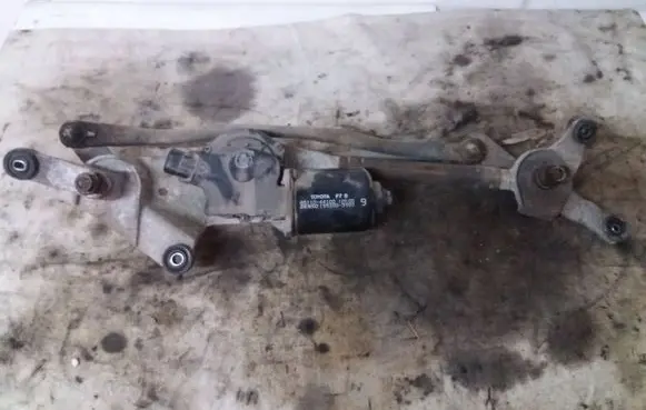 Toyota Avensis Verso Front wiper linkage and motor 8511044100