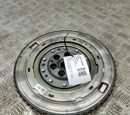 Mercedes-Benz CLA C118 X118 Flywheel A2820302700