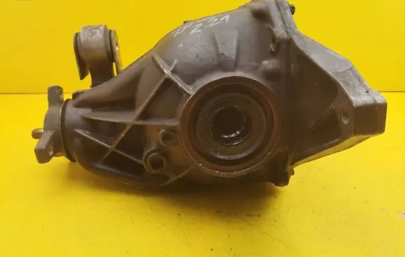 Mercedes-Benz E W212 Front differential 364646 A2043510408 A2093510205