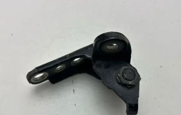 Ford Mustang VI Front door upper hinge 22801110
