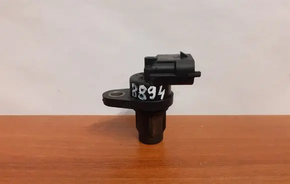 Mercedes-Benz C W204 Crankshaft position sensor A0041539628 8894
