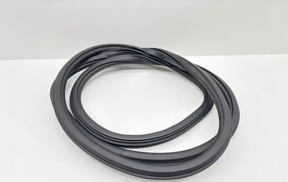 Audi Q3 F3 Front door rubber seal 83A831721A 83A831721B
