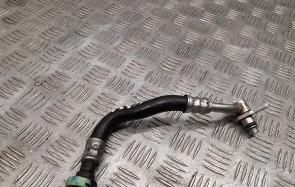 Audi A5 Gearbox oil cooler pipe/hose 8W0317817A