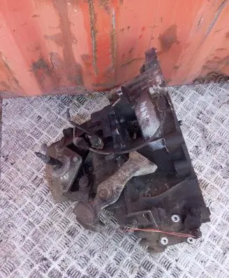 Peugeot 605 Manual 5 speed gearbox 8616264410 77G01A