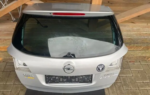 Opel Astra J Tailgate/trunk/boot lid