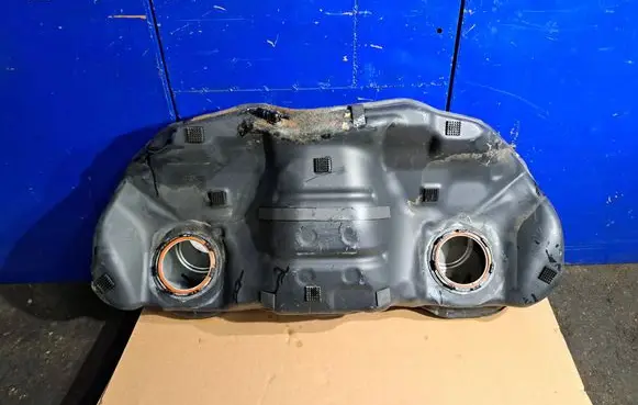 Maserati Ghibli Fuel tank 06700032570