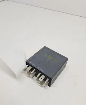 Volkswagen Golf IV Window wiper relay 1J0955531 5WK1045 A051102