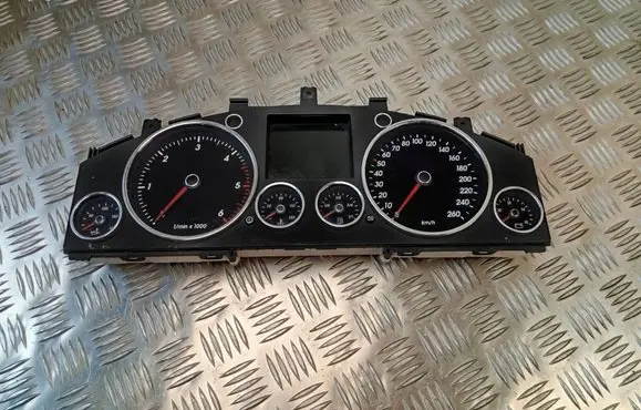 Speedometer (instrument cluster)