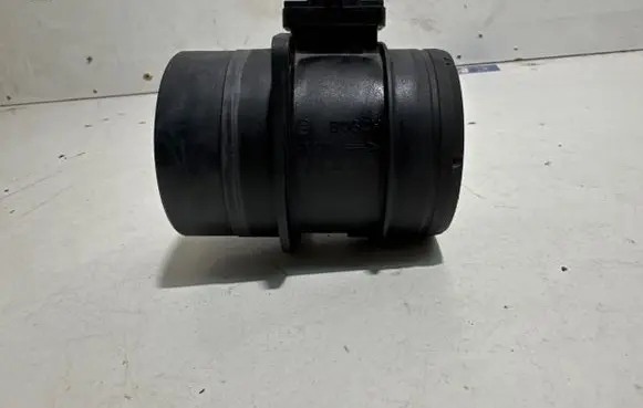 Audi A4 S4 B8 8K Mass air flow meter 0281002956 285136413 03L906451A