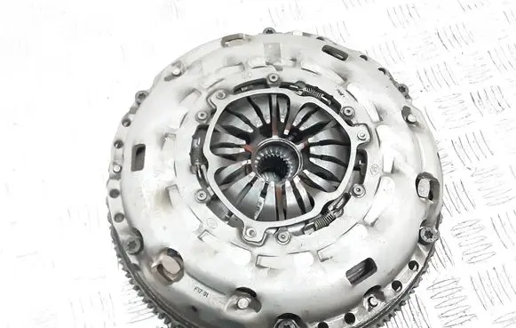 Volvo V70 Clutch set kit 8689859 30783019 31259452