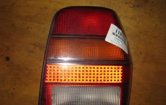 Volkswagen Polo II 86C 2F Rear/tail lights