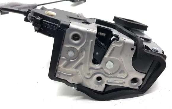 Skoda Kamiq Rear door lock 10A839016B