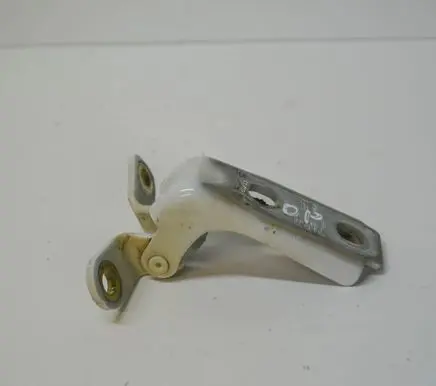 Chevrolet Camaro Front door upper hinge P16249 A046057