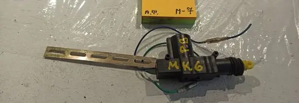 Ford Fiesta Central locking motor 