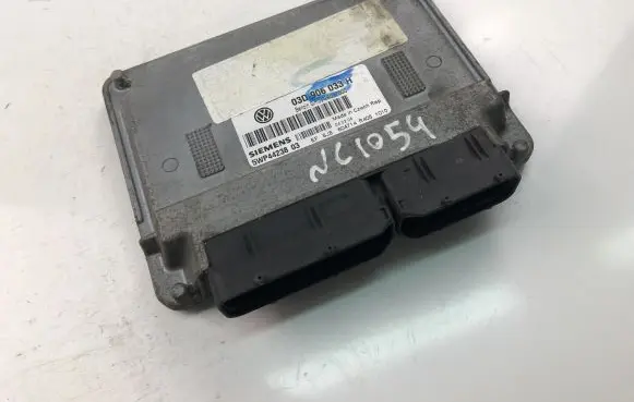 Volkswagen Fox Engine control unit/module ECU 03D906033H