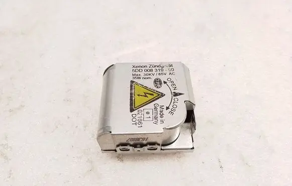 BMW X5 E53 Headlight ballast module Xenon 5DD00831950