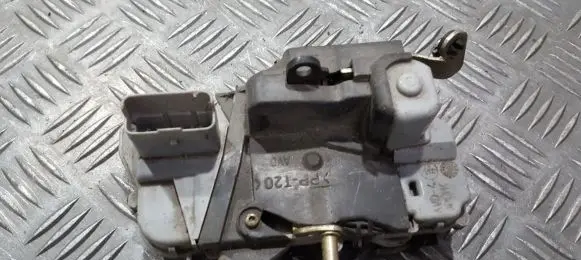Citroen Xsara Picasso Front door lock