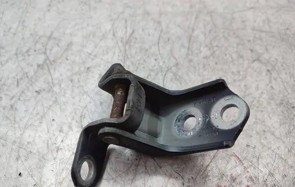 Ford Ranger Front door lower hinge 