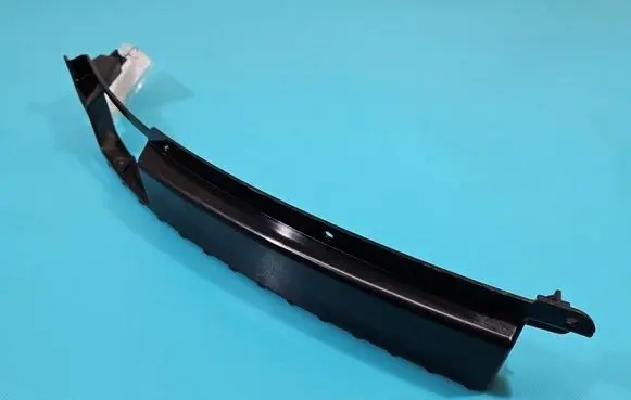 Headlight/headlamp mounting bracket