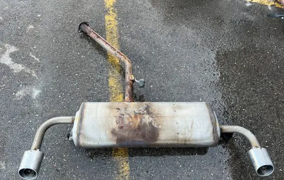 Toyota RAV 4 (XA50) Muffler/silencer 