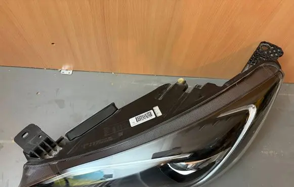 Ford Focus Headlight/headlamp JX7B13E017AH