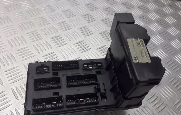 Hyundai Sonata Fuse box set 95400-38300