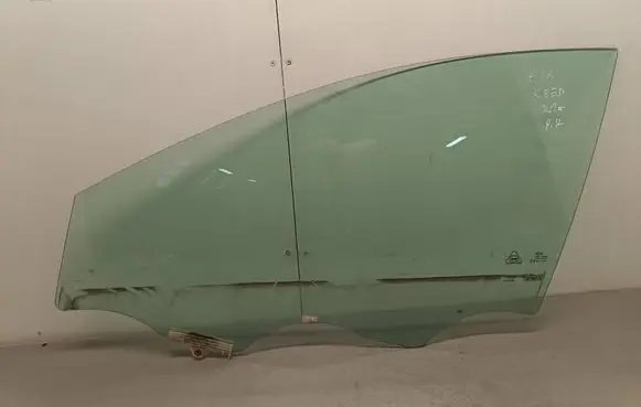 KIA Ceed Front door window glass four-door 43R00390