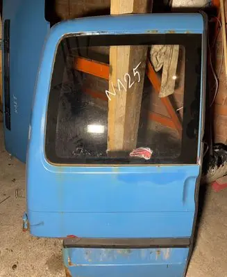 Volkswagen Transporter - Caravelle T4 Rear door