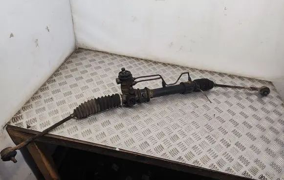 Mitsubishi Carisma Steering rack MB682048