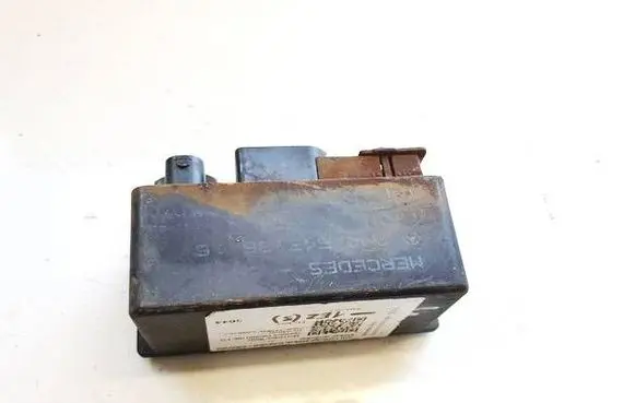 Mercedes-Benz Sprinter W906 Glow plug pre-heat relay 0005453516