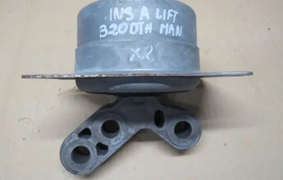 Opel Insignia A Gearbox mount 13322171