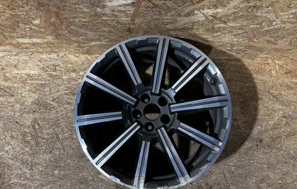 Audi Q7 4M R20 alloy rim 4M0601025AD K7551T9