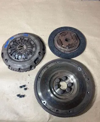 Volkswagen PASSAT B6 Clutch set kit 030105271M DJ904096 BV7036141026