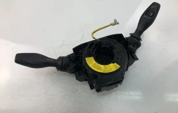 Ford Fiesta Indicator stalk 8A6T13335AD