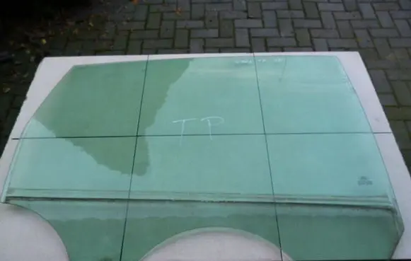 Ford S-MAX Sliding door window/glass 