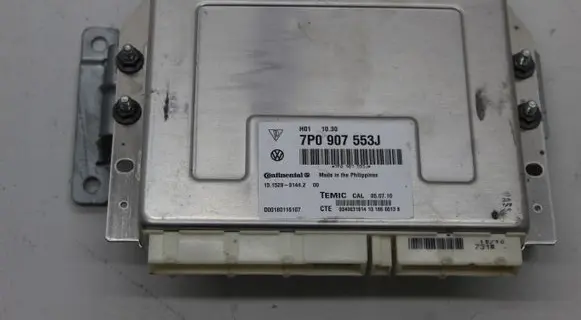 Volkswagen Touareg II Suspension control unit/module 7P0907553J