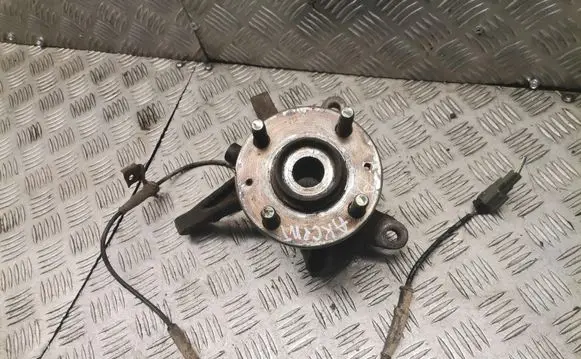 Hyundai Accent Front wheel hub