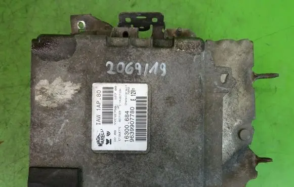 Peugeot 206 Engine control unit/module 9639907780
