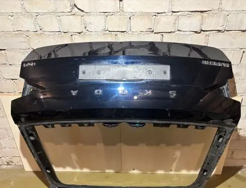Skoda Superb B8 (3V) Tailgate/trunk/boot lid 3V9827023D 3V9827023F 3V9827023H