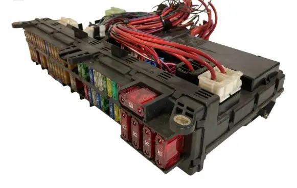 BMW X5 E53 Fuse module 8380405 8380407 8380409