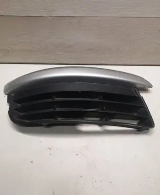 Volkswagen Golf V Front bumper lower grill 1K0853666J