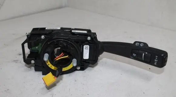 Volvo XC60 Indicator stalk 31334644