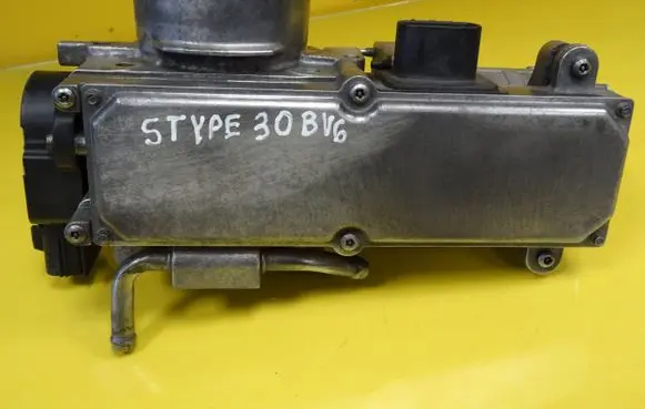 Jaguar S-Type Throttle body valve XR8F9F995AF
