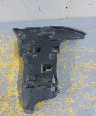 Volvo S60 Front bumper mounting bracket 09190304