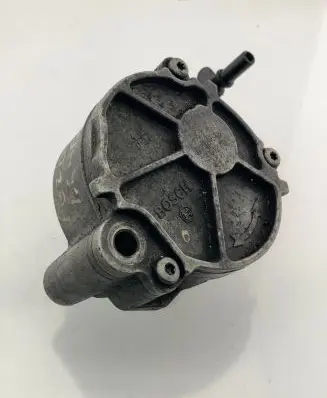 Peugeot 407 Vacuum pump D1561A 3112M