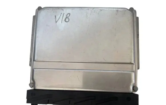 Volvo S60 Engine control unit/module 30637733A 0281011078 1039S00000