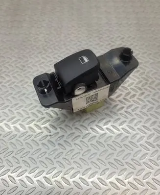 Hyundai Kona I Electric window control switch 93590J9000