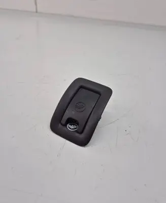 Audi A6 Allroad C7 ISOFIX cover 4G8887233